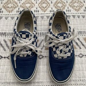 Vans - Size 7 (woman) size 5.5 (Men)
